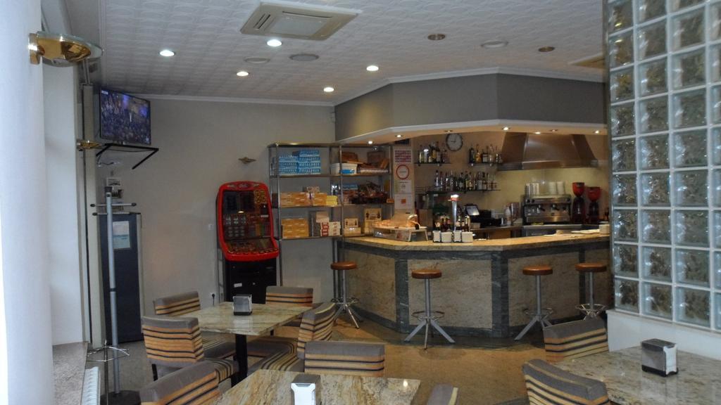 אסטורגה Hostal Coruna מראה חיצוני תמונה