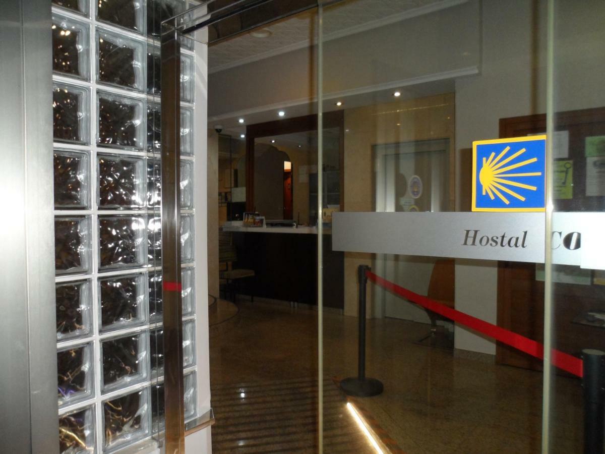 אסטורגה Hostal Coruna מראה חיצוני תמונה